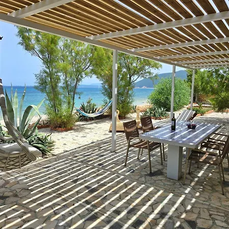 Alos - On The Сasa de vacaciones *