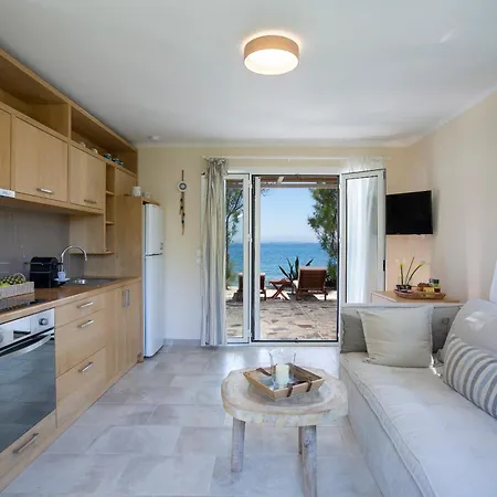 Alos - On The Holiday home *